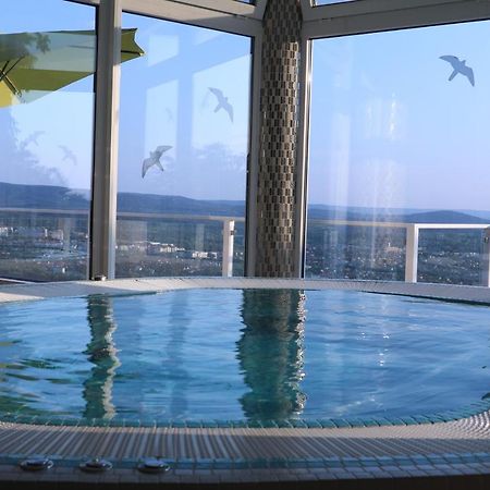 Astra Apartman Tatabánya Εξωτερικό φωτογραφία